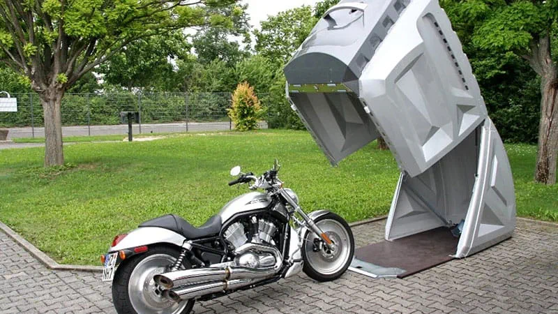 Kunststof motorberging